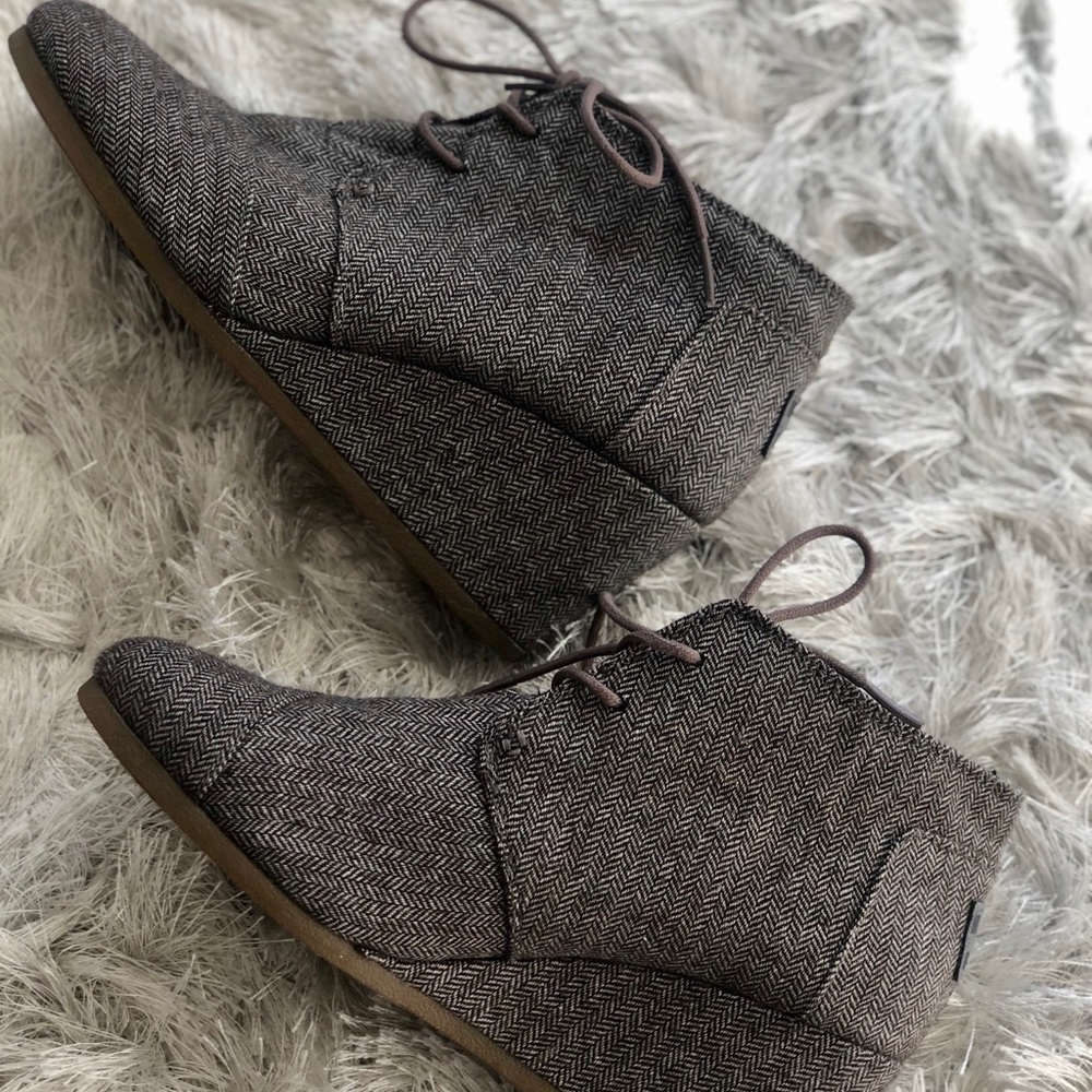 Toms Wedges